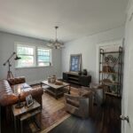 420 Grosvenor living room in 3-bed apartment for rent